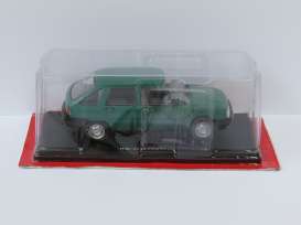 IZH  - 2126 1990 green - 1:24 - Magazine Models - ABACR060 - mag24G1835060 | The Diecast Company